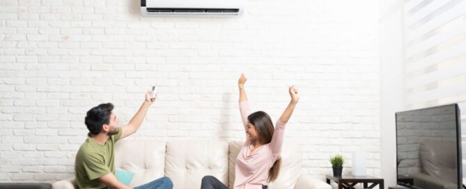 homeowners-happy-about-their-air-source-heat-pump-purchase